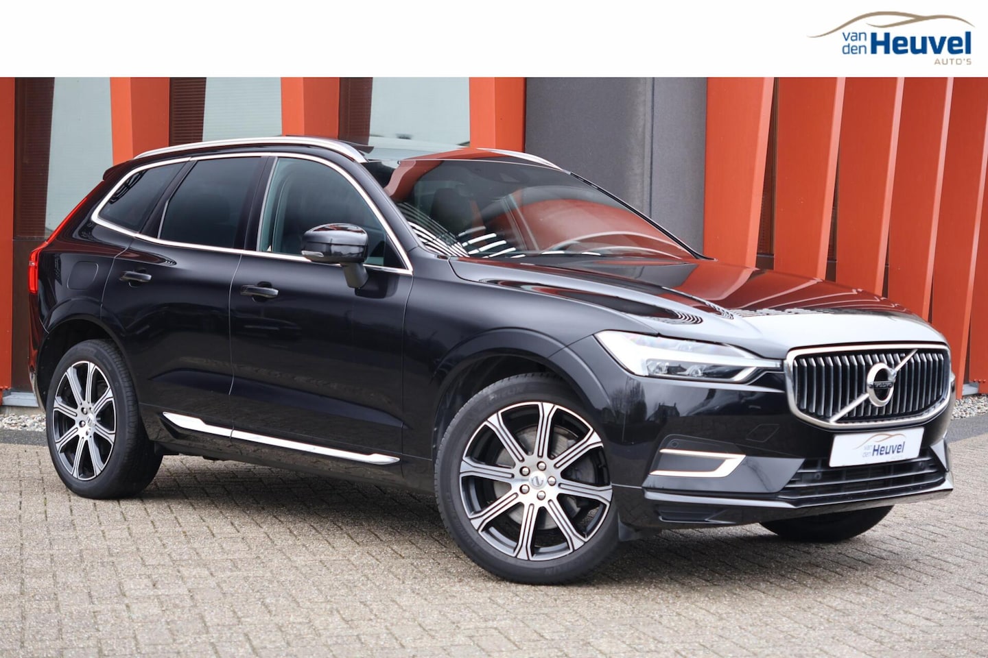 Volvo XC60 - T5 Inscription | Stoelverwarming | Leder | HUD | Panoramadak | Camera | 20 INCH | Keyless - AutoWereld.nl