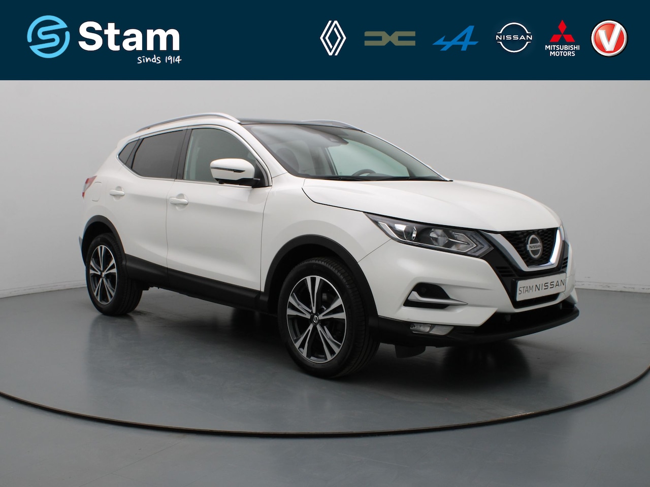 Nissan Qashqai - 1.3 DIG-T N-Connecta 140pk 360° Camera | Cruise | Parkeersens. v+a | Panoramadak - AutoWereld.nl