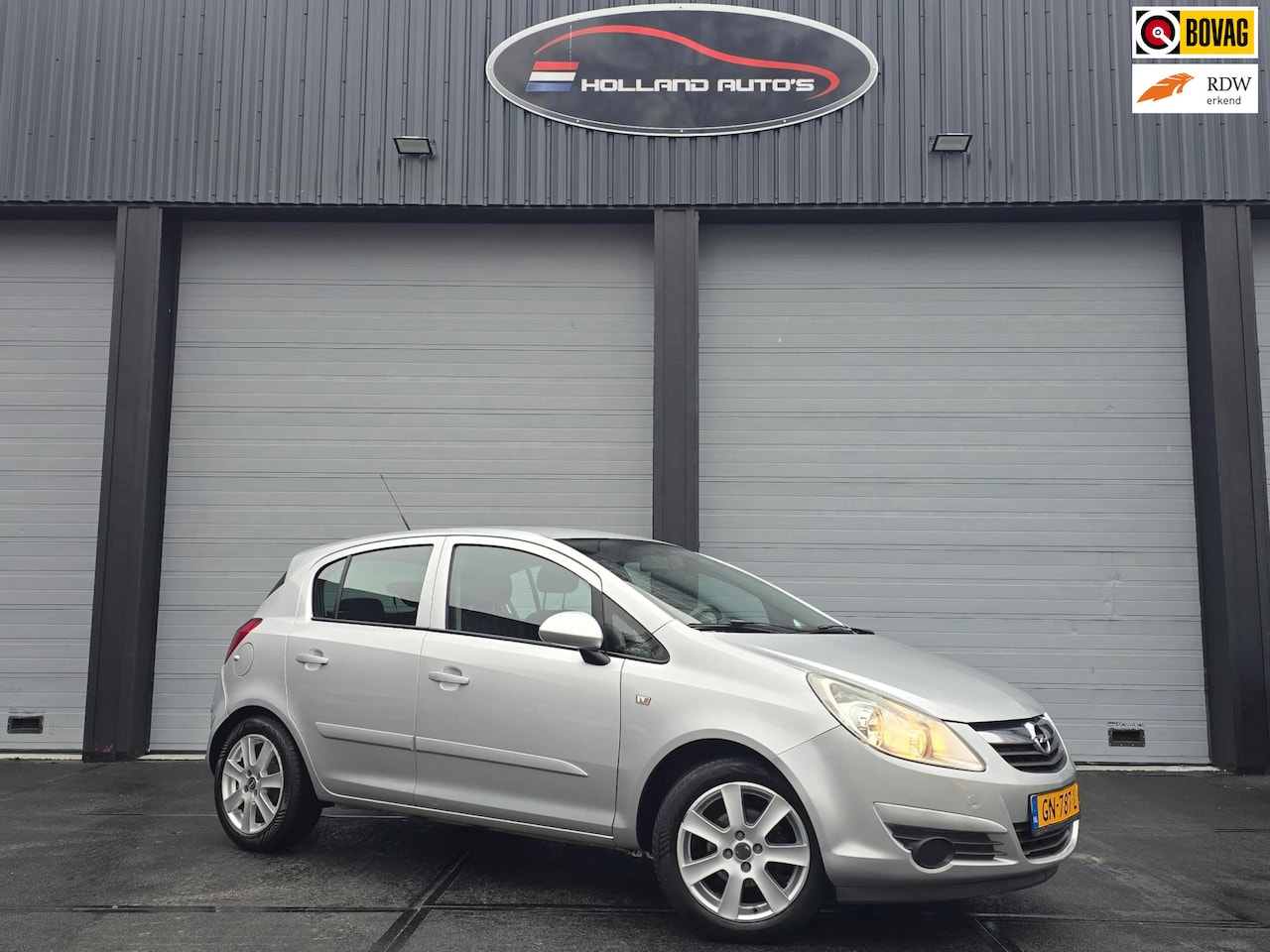 Opel Corsa - 1.2-16V Cosmo 1.2-16V Cosmo - AutoWereld.nl