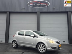 Opel Corsa - 1.2-16V Cosmo