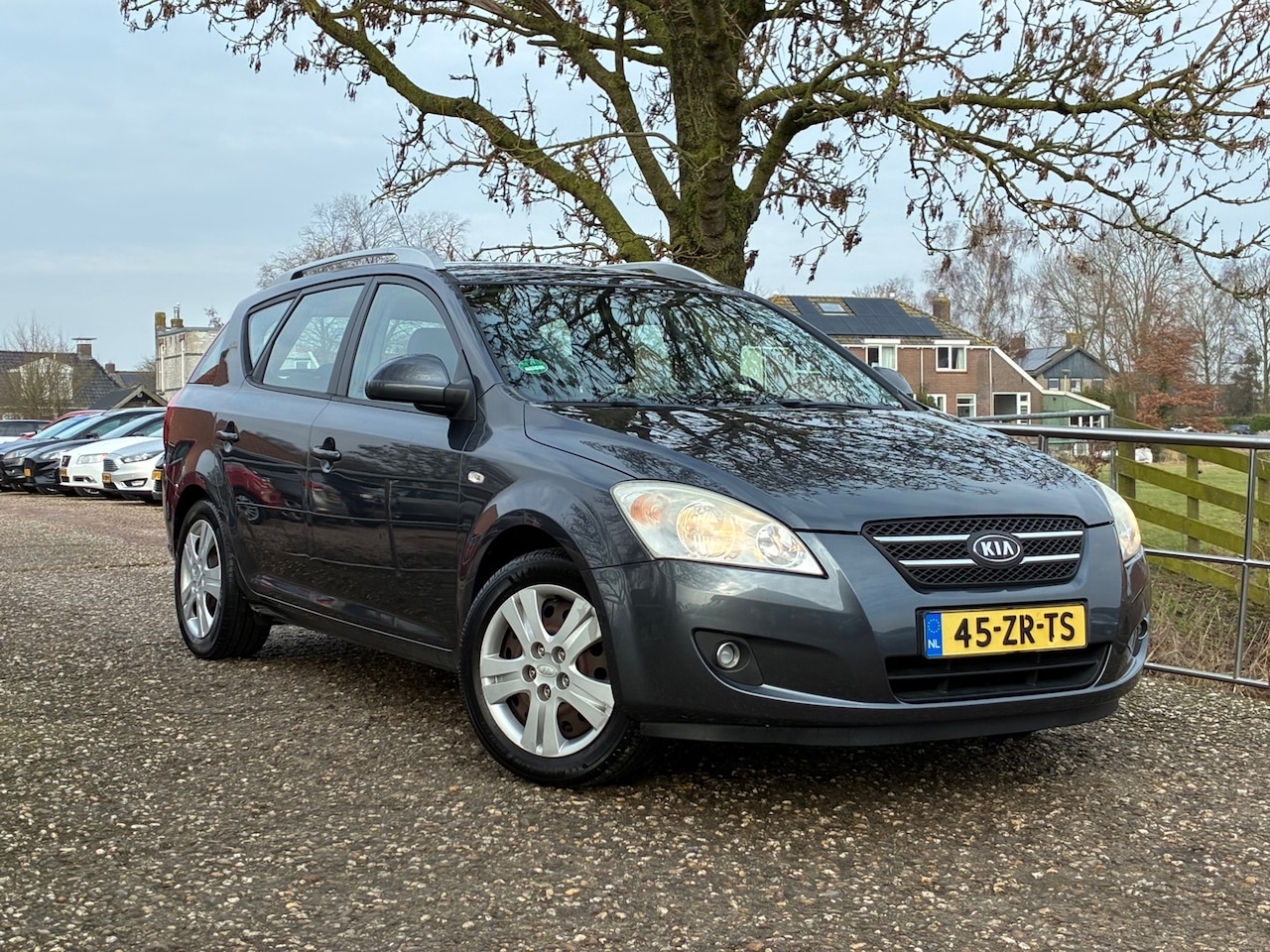 Kia Cee'd Sporty Wagon - 1.4 X-ecutive | Half leder + Clima nu € 2.975,-!!! - AutoWereld.nl