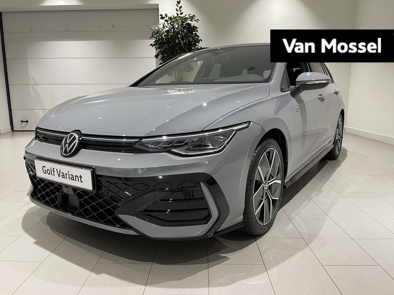 Volkswagen Golf Variant - 1.5 eTSI R-Line Edition | Navigatie | App-connect | Parkeersensoren | 360 camera | Adaptiv - AutoWereld.nl