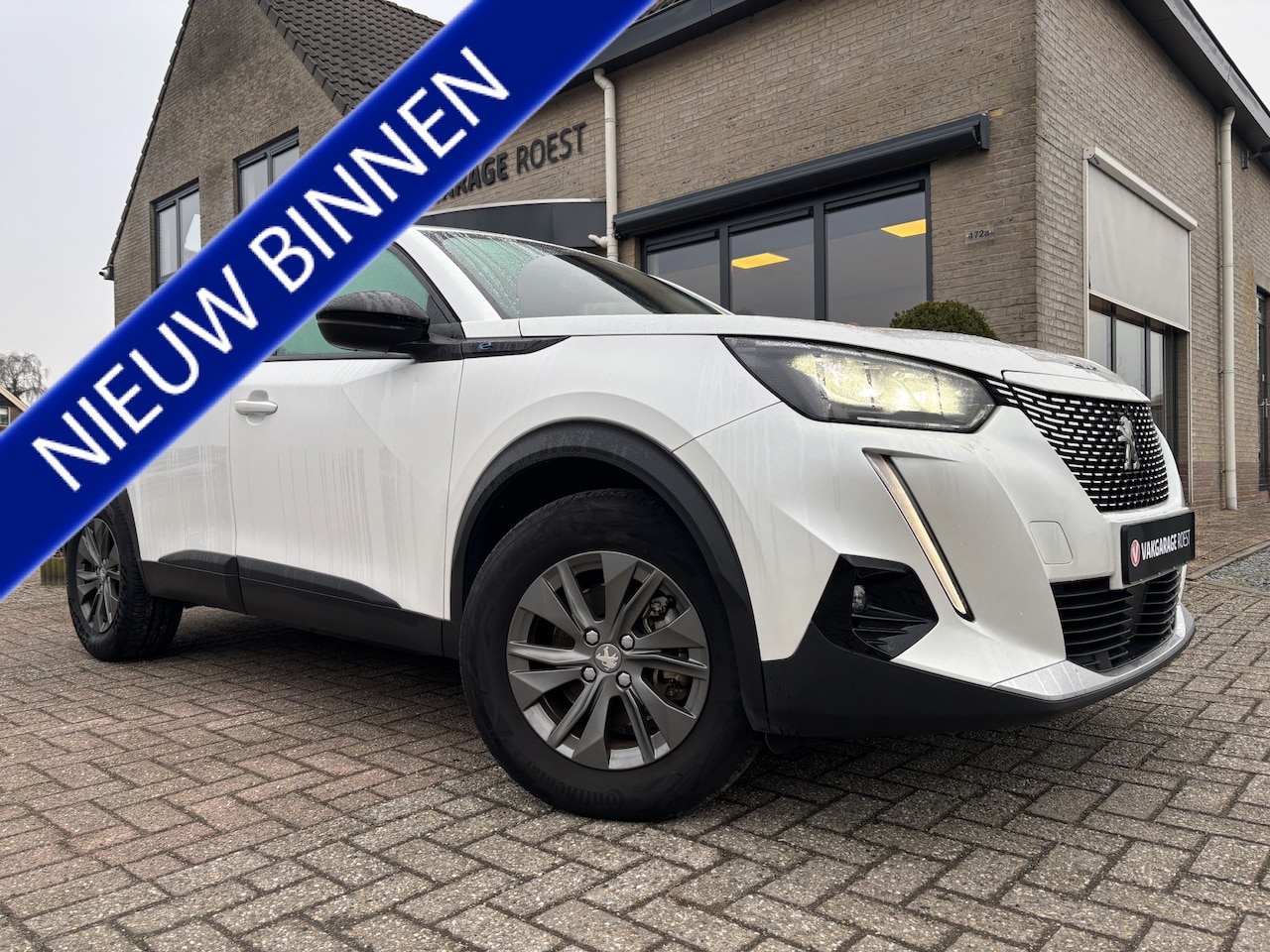 Peugeot e-2008 - EV Active Pack 50 kWh Automaat Carplay / Full LED / Camera - AutoWereld.nl