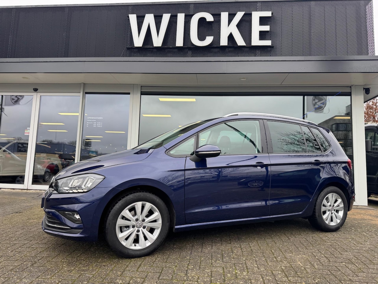 Volkswagen Golf Sportsvan - 1.0 TSI Comfortline DSG Camera Led Navigatie - AutoWereld.nl