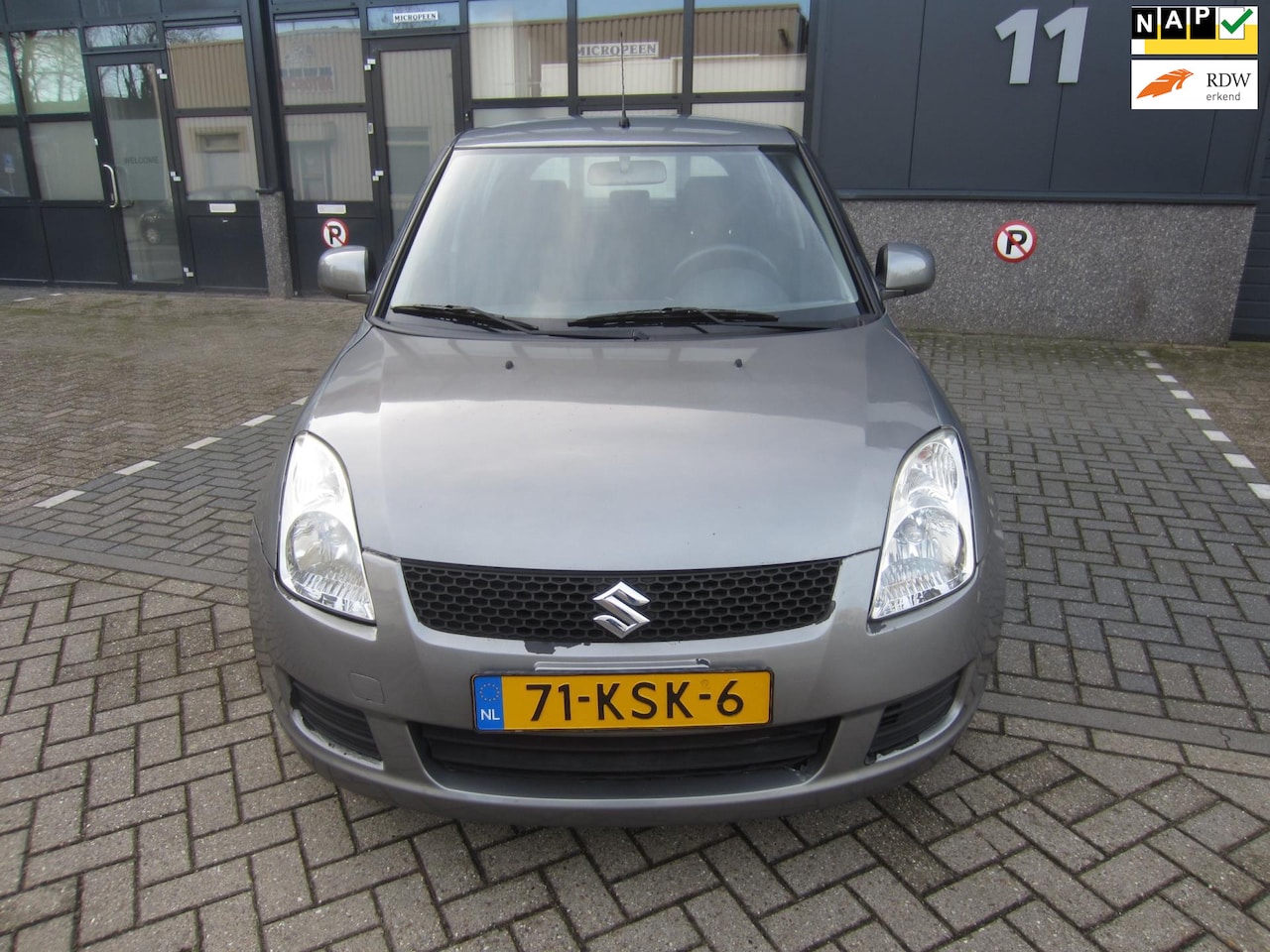 Suzuki Swift - 1.3 Comfort Airco 5-Deurs 133.000KM NAP! APK! - AutoWereld.nl