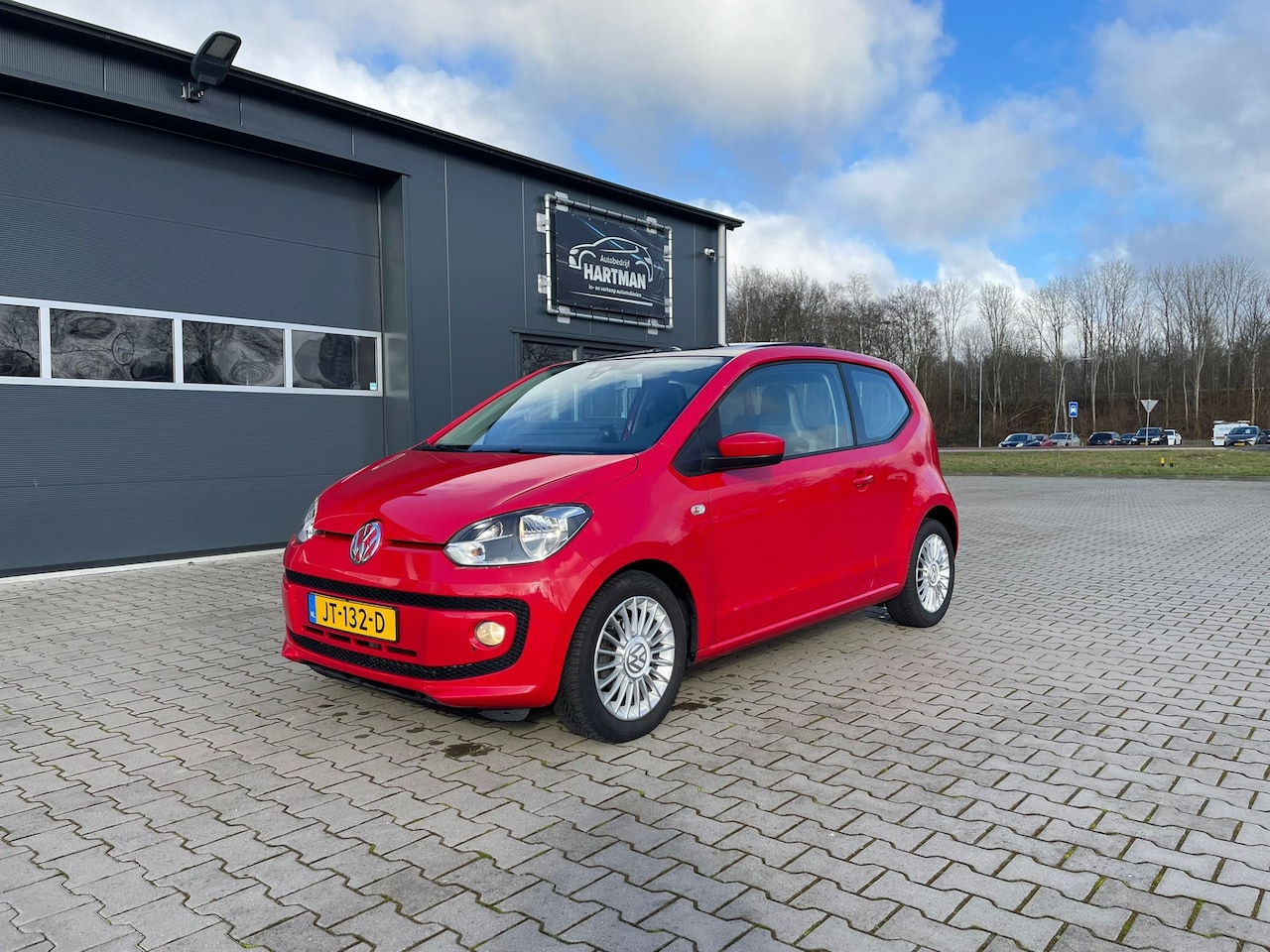 Volkswagen Up! - 1.0 high Up Panodak !!! BlueMotion - AutoWereld.nl