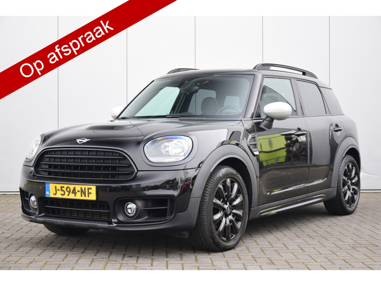 MINI Countryman - Mini 1.5 Cooper Salt ll, Pano/dak Sportstoelen/verwarmd Priv/Glass Navi/Dab Trekhaak - AutoWereld.nl