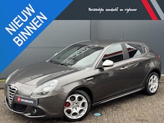 Alfa Romeo Giulietta - 1.4 T Progression / Leder / Full Option