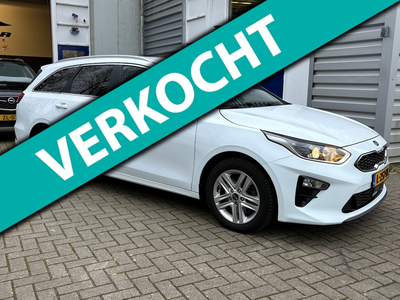 Kia Cee'd Sportswagon - Ceed 1.0 T-GDi DynamicPlusLine/Cam/GR Navi/NL/Keyless - AutoWereld.nl