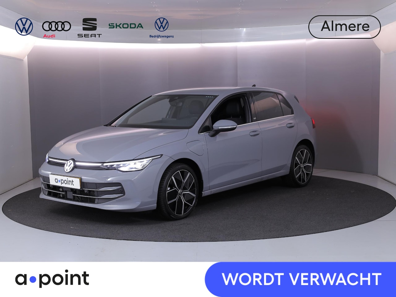 Volkswagen Golf - 1.5 eHybrid 50 Edition 204 PK PHEV | Verlengde garantie | Navigatie | 18" LM velgen | Park - AutoWereld.nl