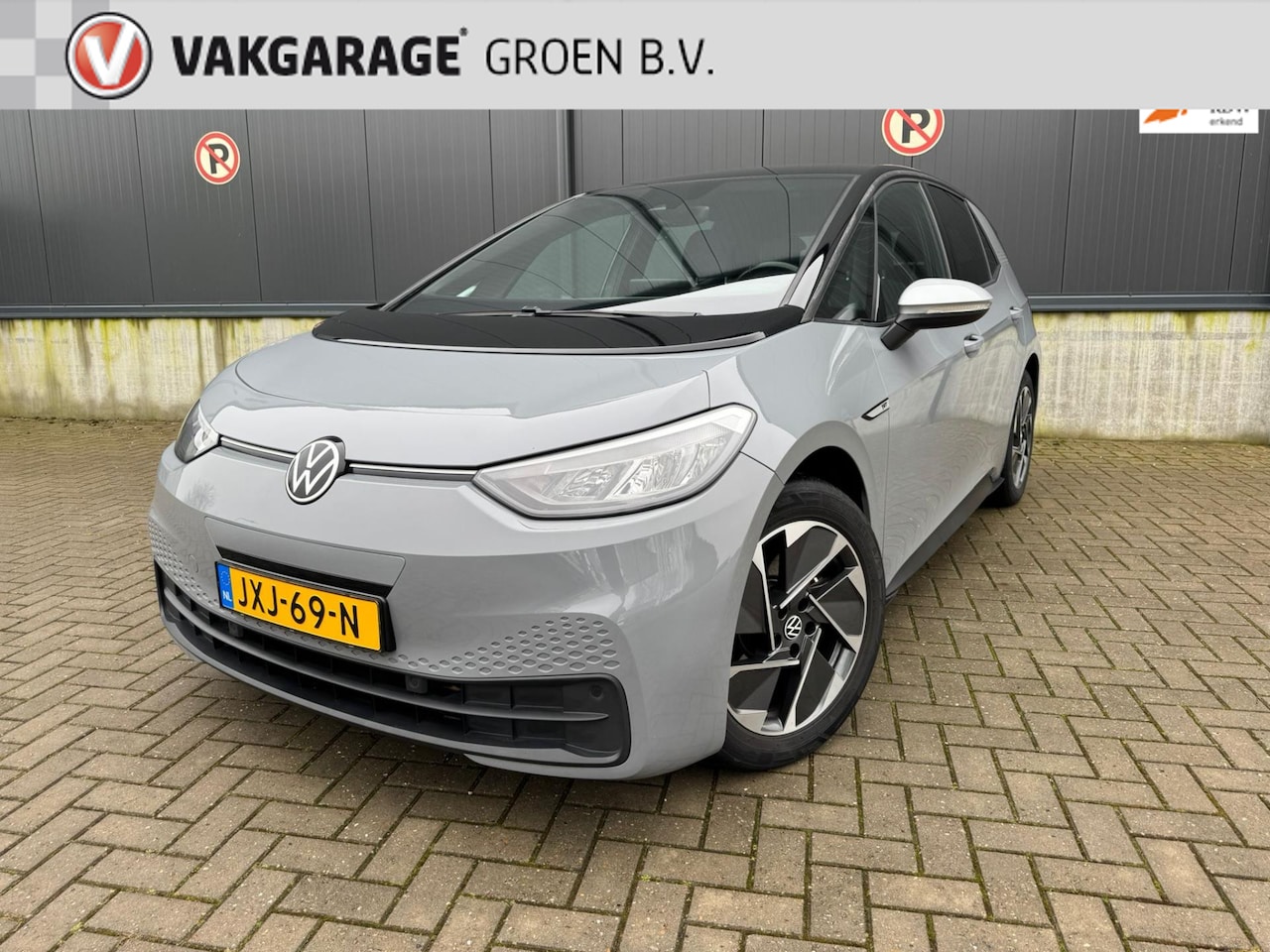 Volkswagen ID.3 - First 58 kWh / navi / adapt. cruise / stoel + stuurverwarming ! - AutoWereld.nl