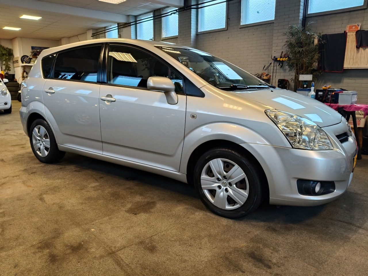 Toyota Verso - 1.6 VVT-i Sol Cruise parkeersens Airco - AutoWereld.nl