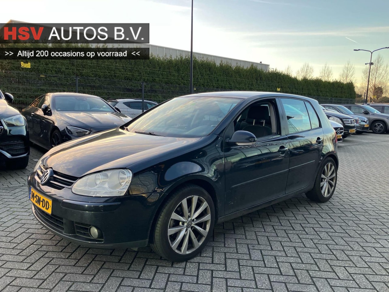 Volkswagen Golf - 2.0 FSI Sportline airco LM 4-deurs *apk 12-2026* - AutoWereld.nl