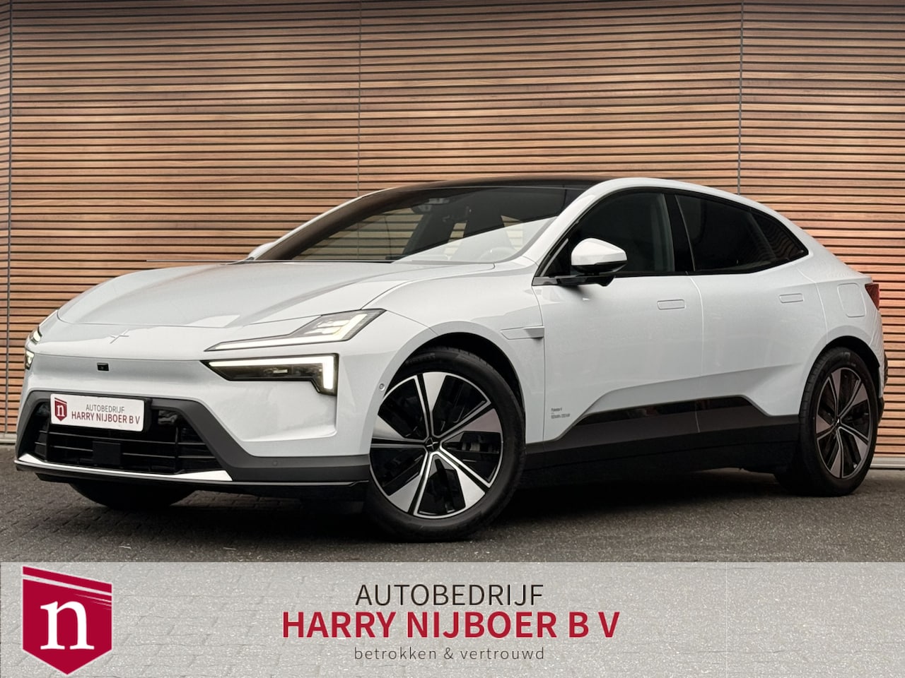 Polestar 4 - Long Range Single motor 100 kWh Panoramadak / Navigatie / 360 Camera - AutoWereld.nl