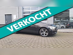 BMW 1-serie - 114i Upgrade Edition/Leer/Sportstoelen/Navigatie/Lm Velgen/Enz