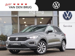 Volkswagen T-Roc - 1.5 TSI 150 pk DSG Style | Trekhaak | Navigatie | LED | Camera | Climatronic | App connect