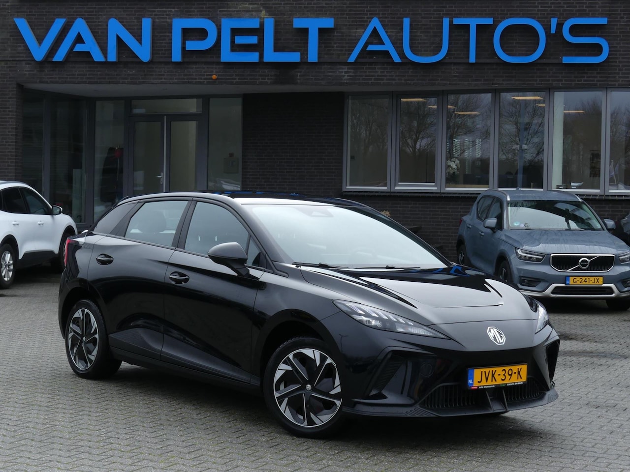 MG MG4 Electric - Comfort 51 kWh / Winter Pack / Carplay - AutoWereld.nl
