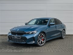 BMW 3-serie - 320i M Sport Automaat / Schuif-kanteldak / Trekhaak / Sportstoelen / Comfort Access / Acht