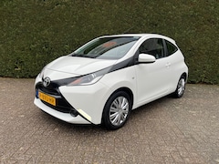 Toyota Aygo - 1.0 VVT-i x-fun, Airco, Led, Bluetooth,