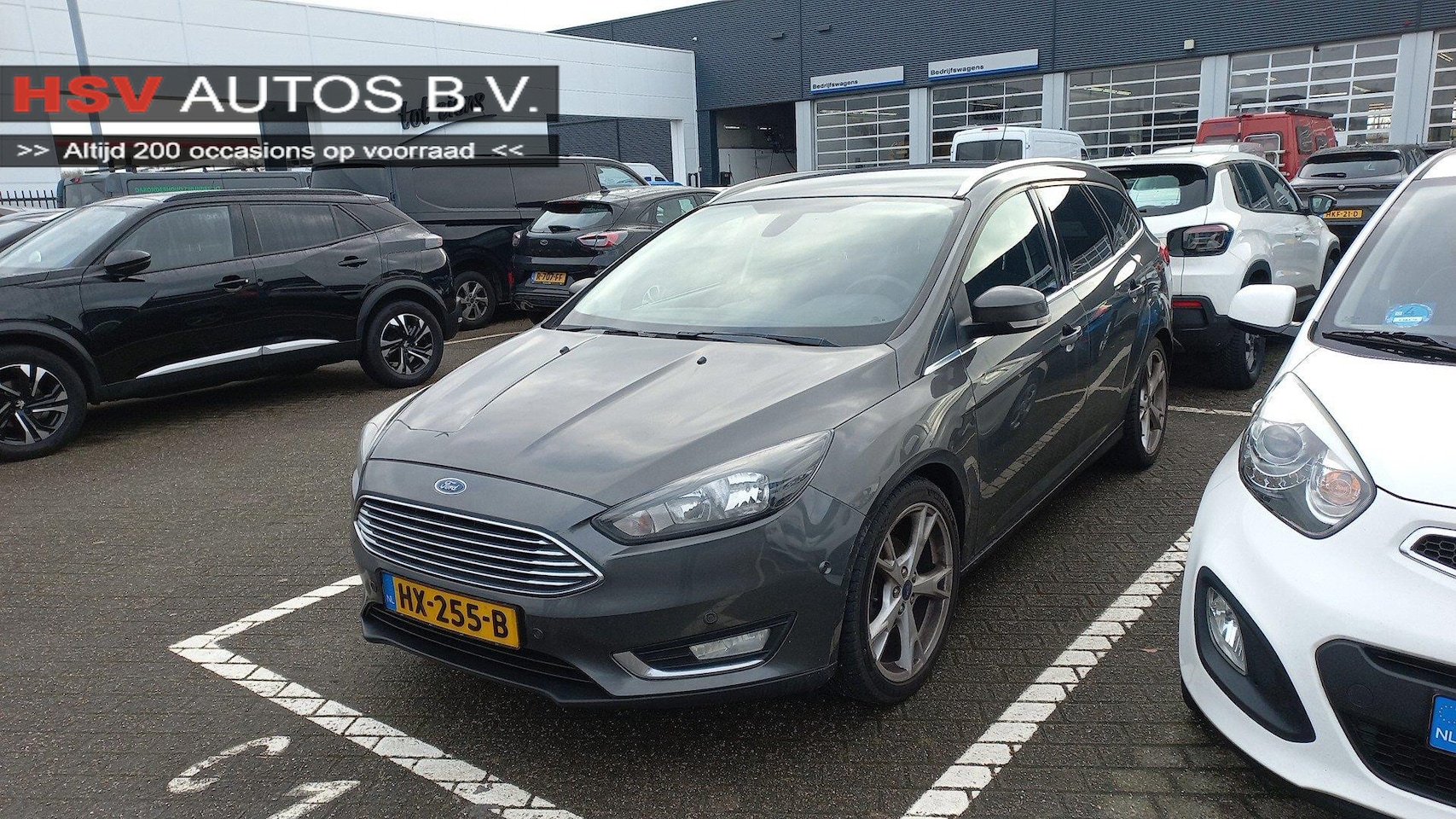 Ford Focus Wagon - 1.5 TDCI Titanium Edition navi LM airco - AutoWereld.nl