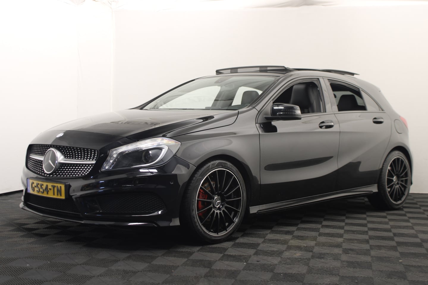 Mercedes-Benz A-klasse - 180 Prestige |AMG|Pano| - AutoWereld.nl