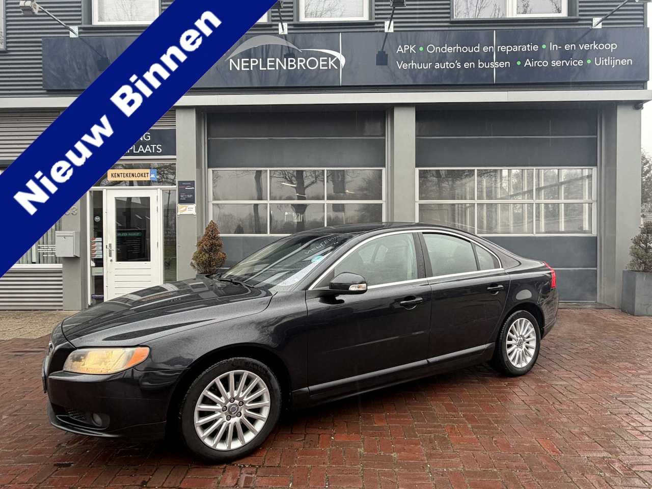 Volvo S80 - 3.2 Momentum Yongtimer Bj 2007 Leer,Navi,17Inch,Cruise Dealer onderhouden - AutoWereld.nl