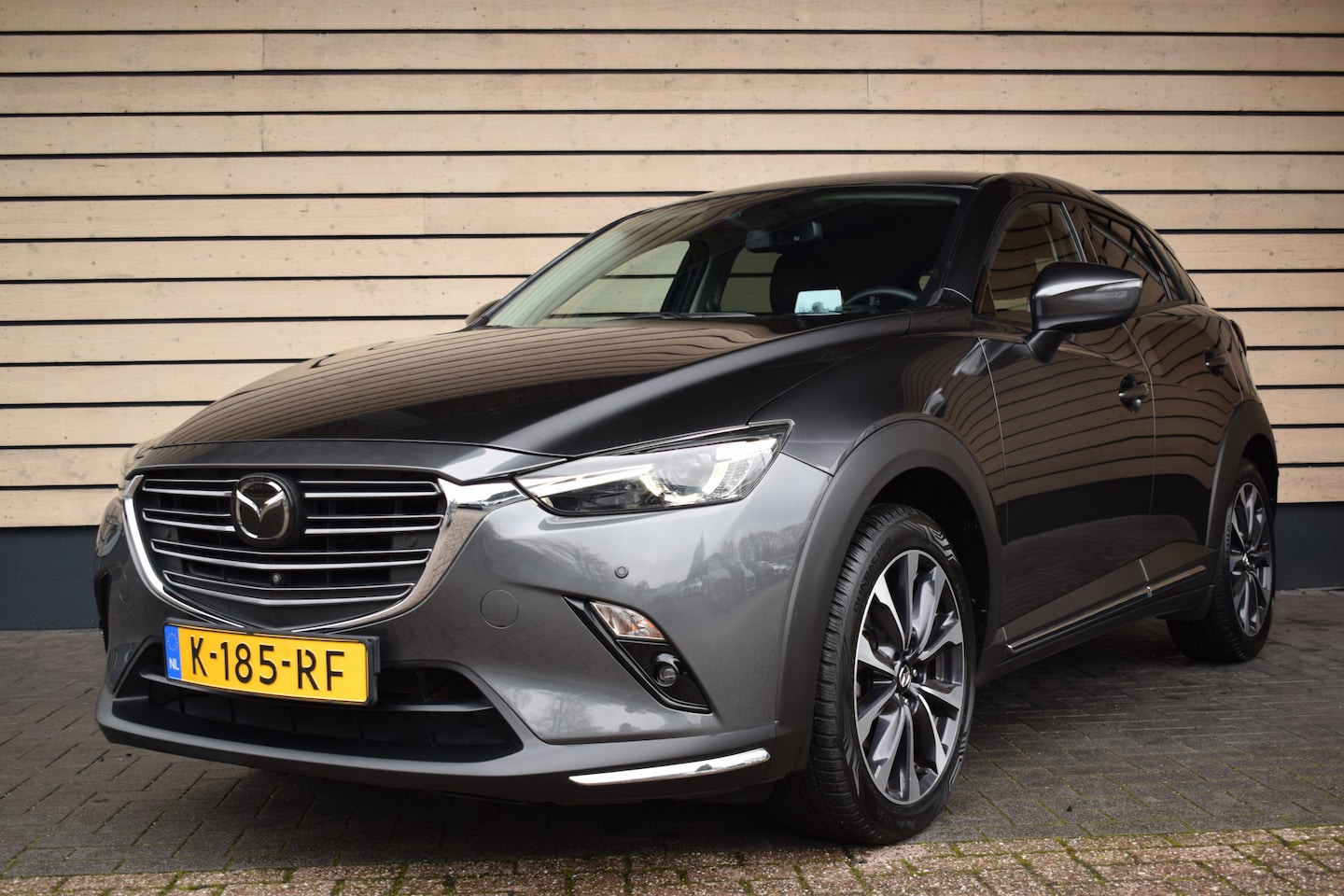 Mazda CX-3 - 2.0 SkyActiv-G 121 Luxury - i-Activesense pakket - Leather pack - Trekhaak - All season ba - AutoWereld.nl