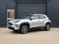 Toyota Yaris Cross - 1.5 Hybrid Explore | Trekhaak | Adaptive Cruise | Stuurverwarming | Camera | DAB | Fabriek