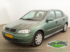 Opel Astra - 1.6-16V Club
