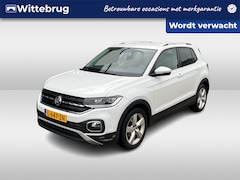 Volkswagen T-Cross - 1.0 TSI Style / Digitaal dashboard / Climate controle / Camera / Parkeersensoren V+A / Nav