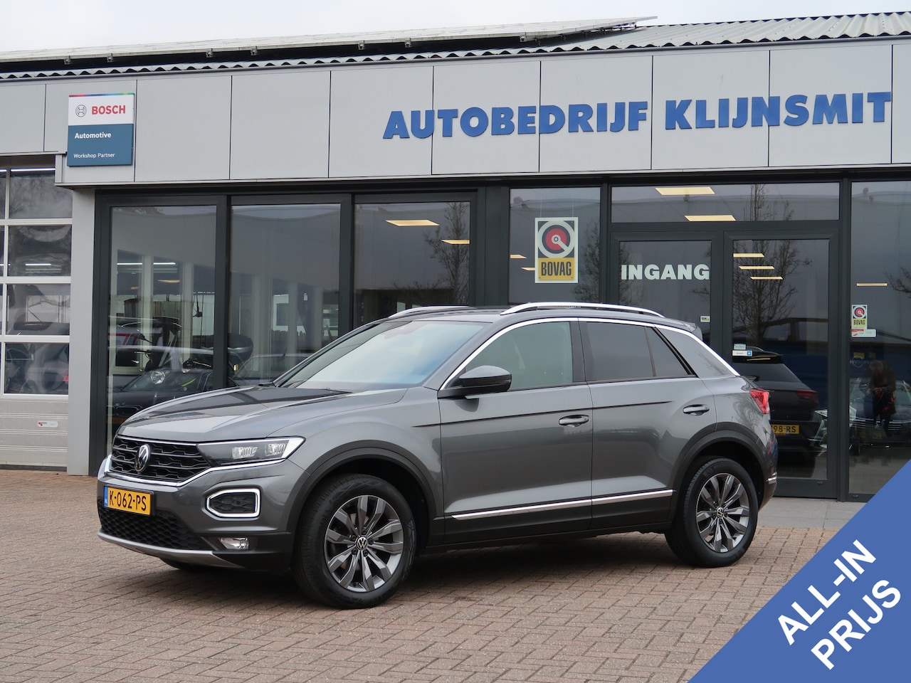 Volkswagen T-Roc - 1.5 TSI Sport Executive | trekhaak | camera | keyless | stoelverw - AutoWereld.nl