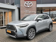 Toyota Corolla Cross - 2.0 High Power Hybrid First Edition NL-AUTO BLIND SPOT PARK-SENSOREN STOELVERWARMING 18''