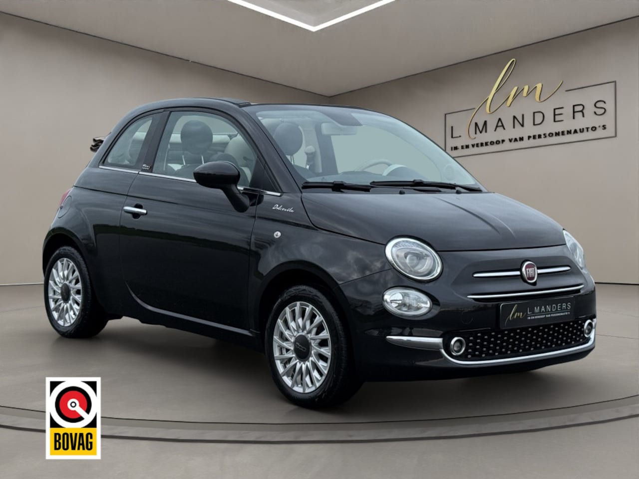 Fiat 500 C - 1.0 Hybrid Dolcevita 2021 ZWART | Cabrio | Apple CarPlay - AutoWereld.nl