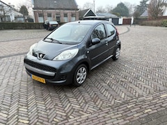 Peugeot 107 - 1.0 XS 2011 5 drs 147.000km