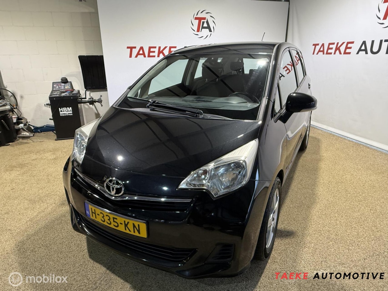 Toyota Verso S - 1.3 VVT-i Comfort APK/AIRCO/CAMERA - AutoWereld.nl
