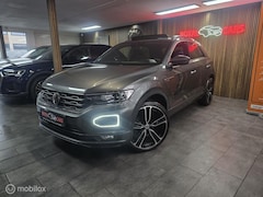 Volkswagen T-Roc - 1.5 TSI Sport /3x R-Line /Pano /Acc /B.Spot