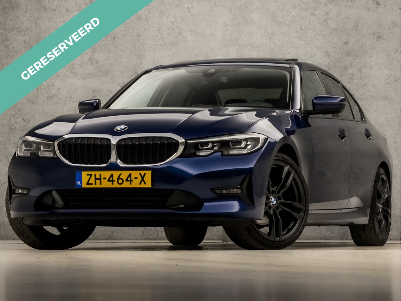 BMW 3-serie - 320i Sportline 184Pk Automaat (SCHUIFDAK, APPLE CARPLAY, GROOT NAVI, GETINT GLAS, SPORTSTO - AutoWereld.nl