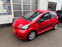 Toyota Aygo - 1.0 VVT-i 5D Now