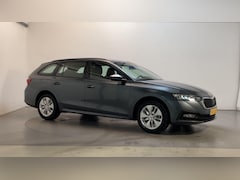 Skoda Octavia Combi - 1.0 e-TSI DSG Business Edition Virtual Cockpit Parkeersensoren Navigatie