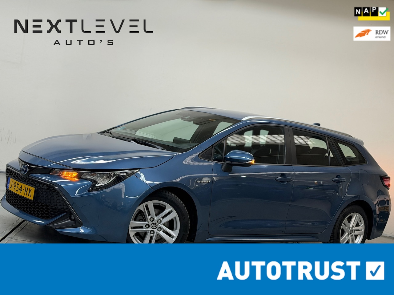 Toyota Corolla Touring Sports - 1.8 Hybrid Business Trekhaak NL Auto - AutoWereld.nl