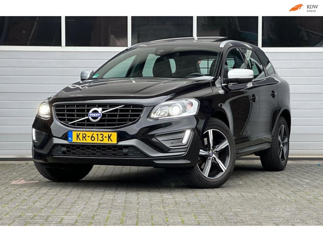 Volvo XC60 - 2.0 T5 FWD Polar+ R-Design Polestar Pano Xenon - AutoWereld.nl