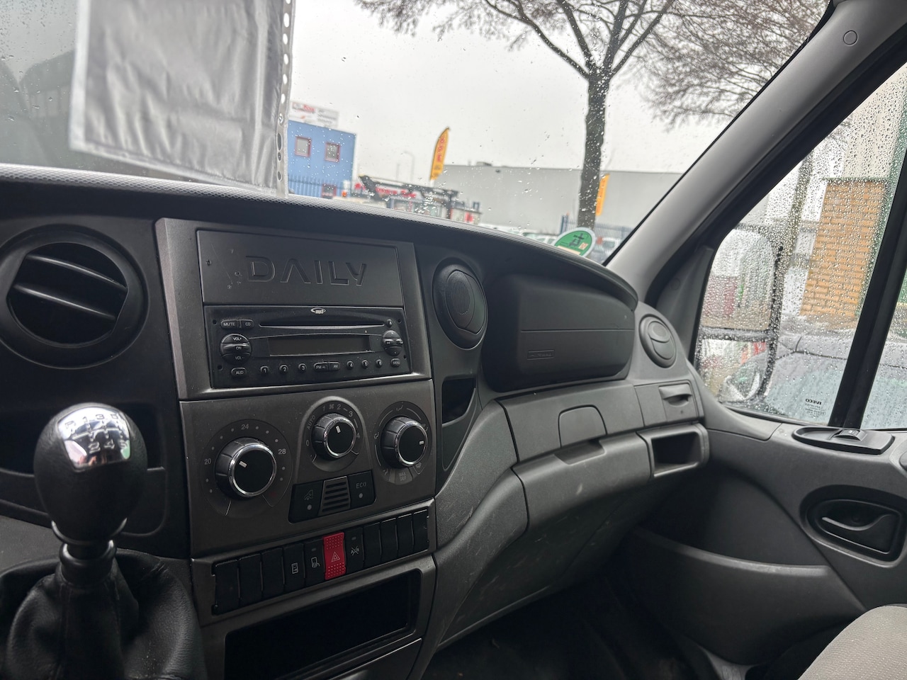 Iveco Daily - Buscamper L2H2