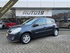 Renault Clio - 1.2-16V Special Line