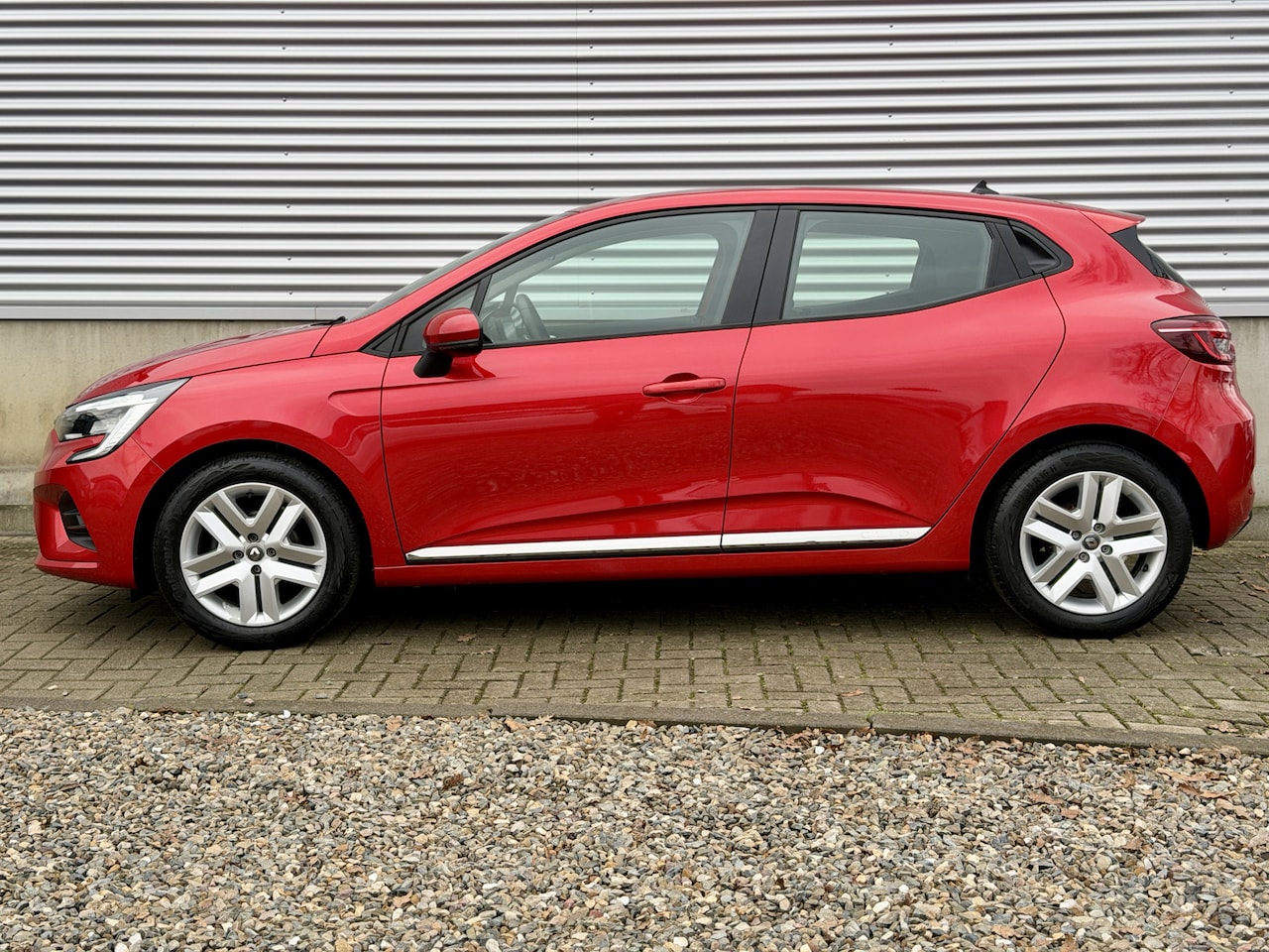 Renault Clio - 1.0 TCe 100PK Zen [ apple carplay,airco,cruise ] - AutoWereld.nl