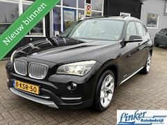 BMW X1 - sDrive20i - AUTOMAAT PANO TREKH CRUISE LEDER NL-AUTO