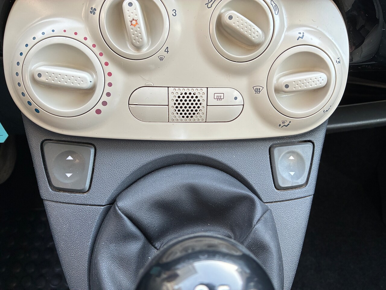 Fiat 500 - 1.2 Lounge Airco, Nieuwe Banden en Distributiekit!!