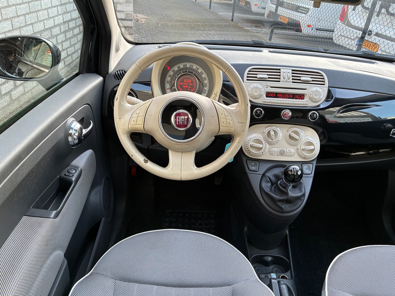 Fiat 500 - 1.2 Lounge Airco, Nieuwe Banden en Distributiekit!!