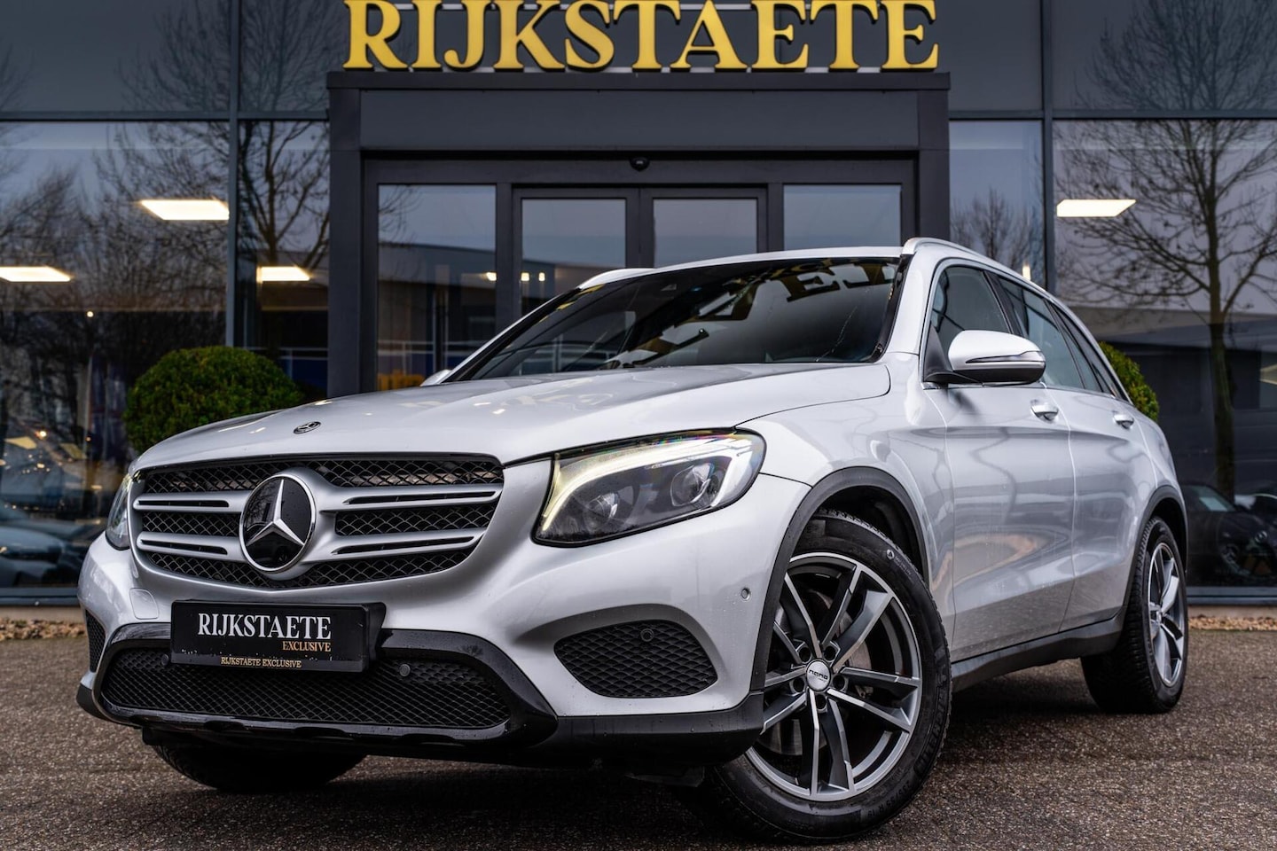 Mercedes-Benz GLC-klasse - 250 4MATIC AMG|BURMEISTER|ACC|CAMERA - AutoWereld.nl