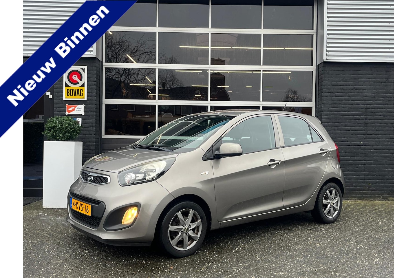 Kia Picanto - 1.2 Comfort Pack, Airco, Bluetooth, Trekhaak, Navi, NAP - AutoWereld.nl