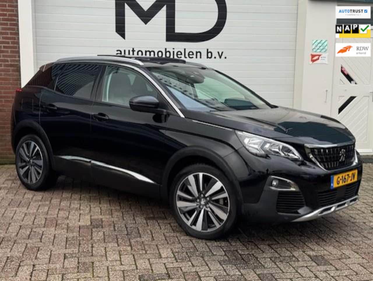 Peugeot 3008 - 1.2 Allure - Dealer onderhouden - Panorama dak - AutoWereld.nl